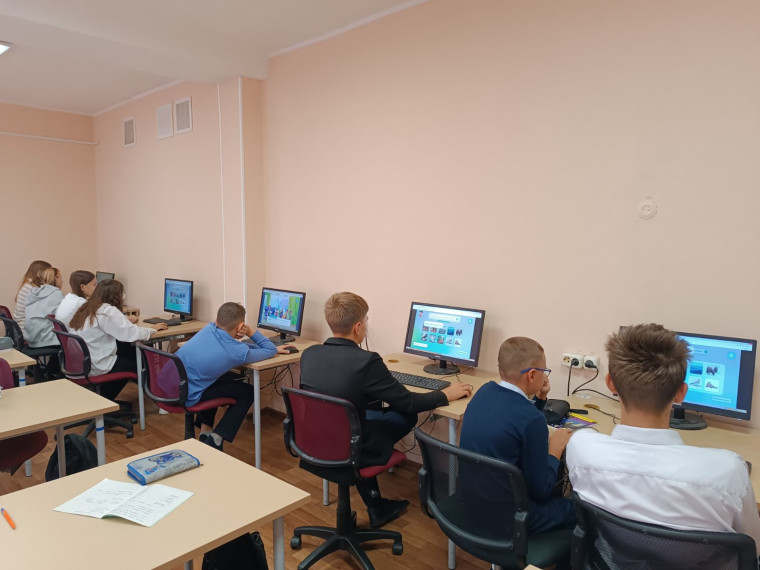 «Урок цифры» на тему «Искусственный интеллект: промпт-инжиниринг»..